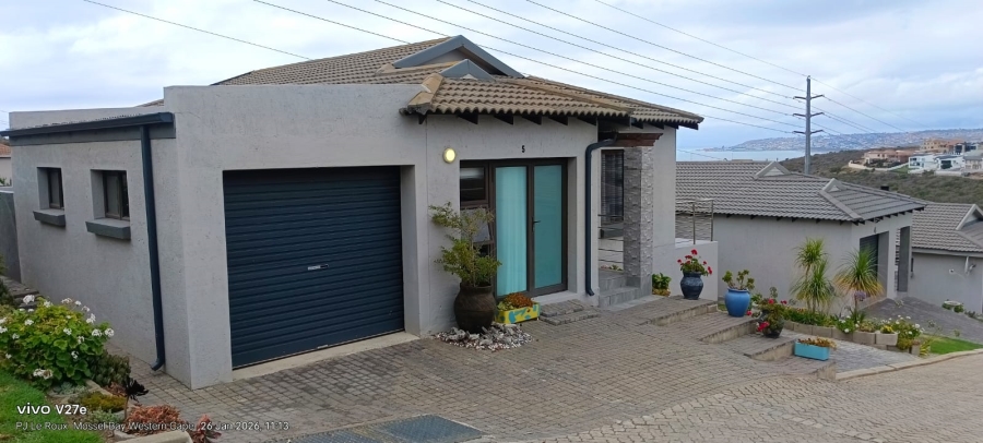 4 Bedroom Property for Sale in Seemeeu Park Western Cape